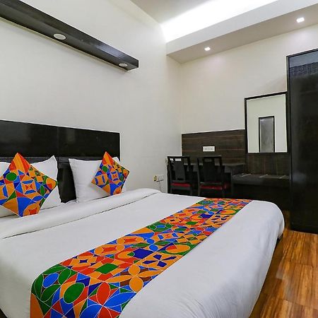 Fabhotel La Ola New Delhi Eksteriør bilde