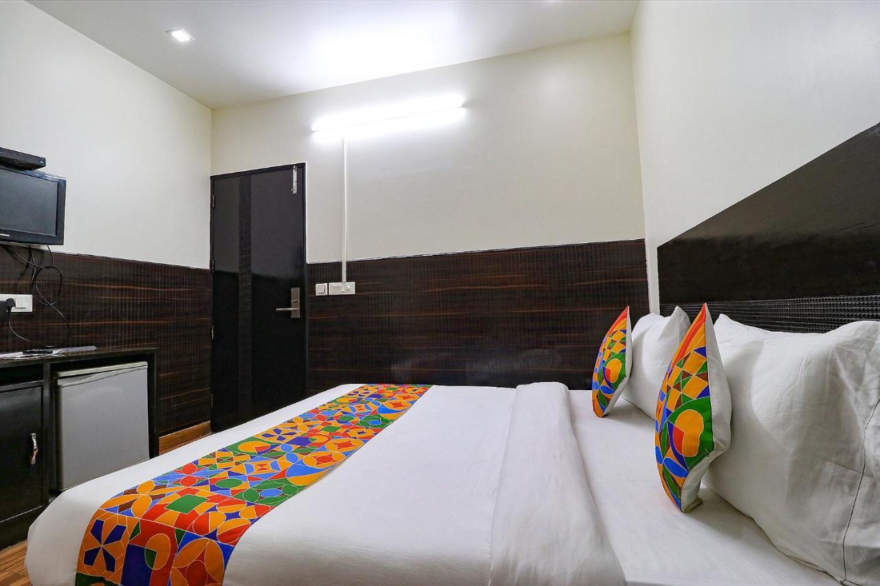 Fabhotel La Ola New Delhi Eksteriør bilde